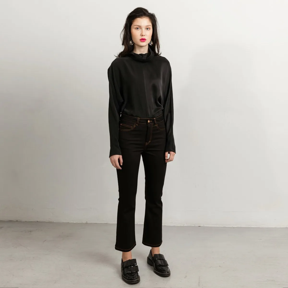 Flared Black Jeans With Tobacco Stitch Cropped