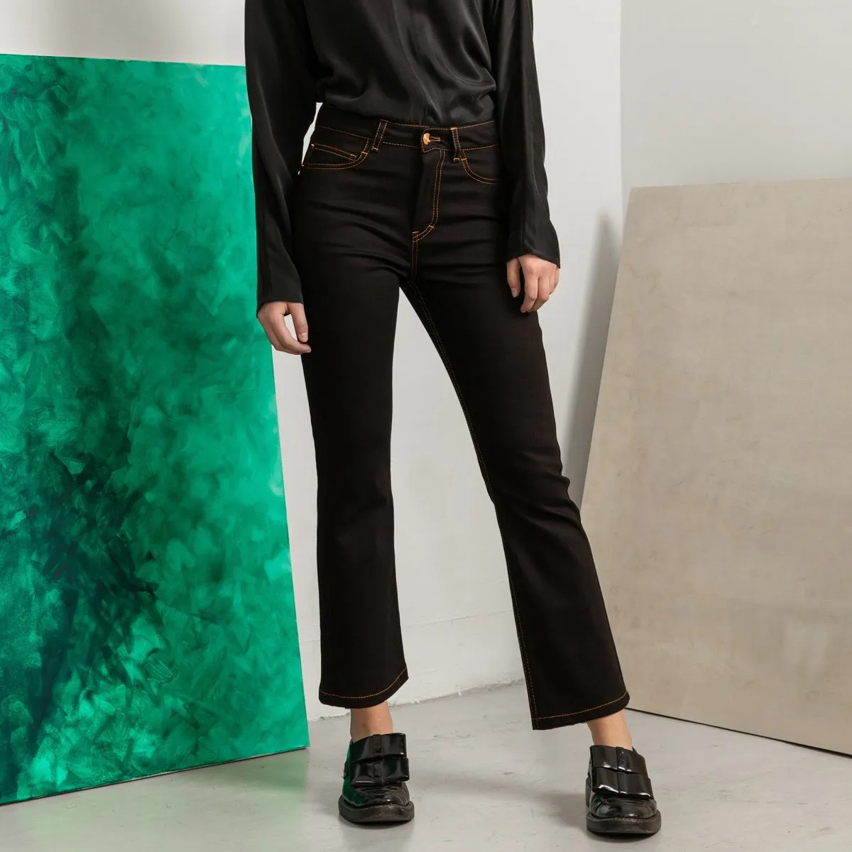 Flared Black Jeans With Tobacco Stitch Cropped