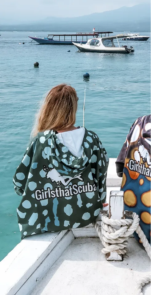 Girls that Scuba Changing Robe/ Poncho