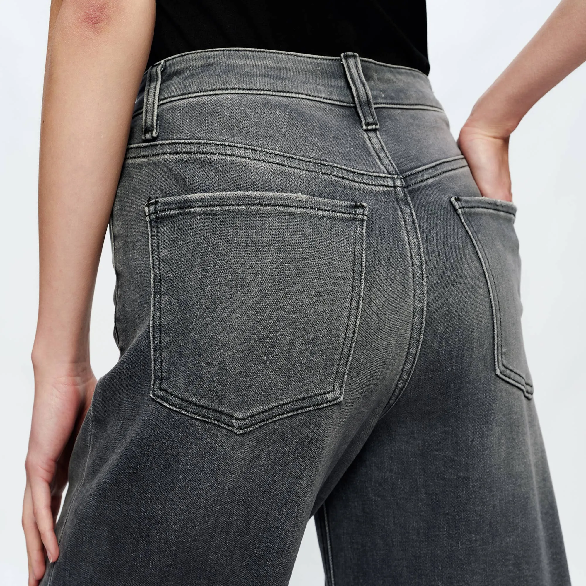 HIGH RISE WIDE LEG JEANS WITH FINISHED HEM