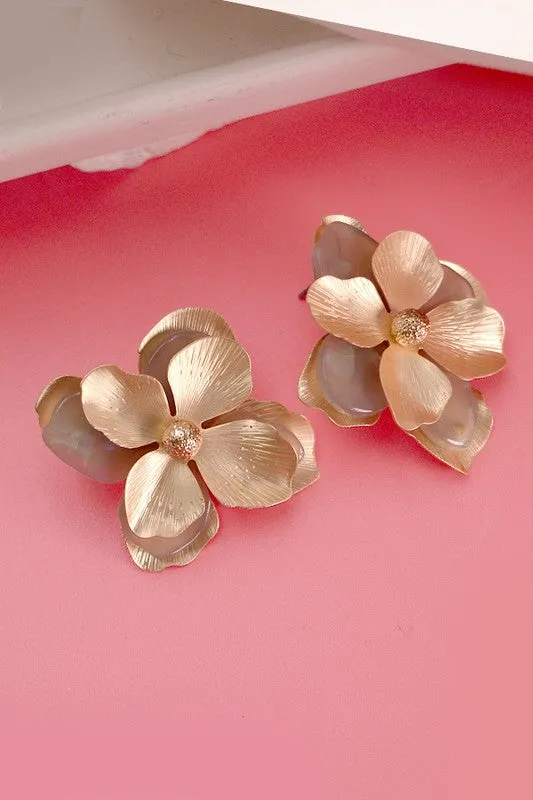 It's the Golden Age Flower Earrings