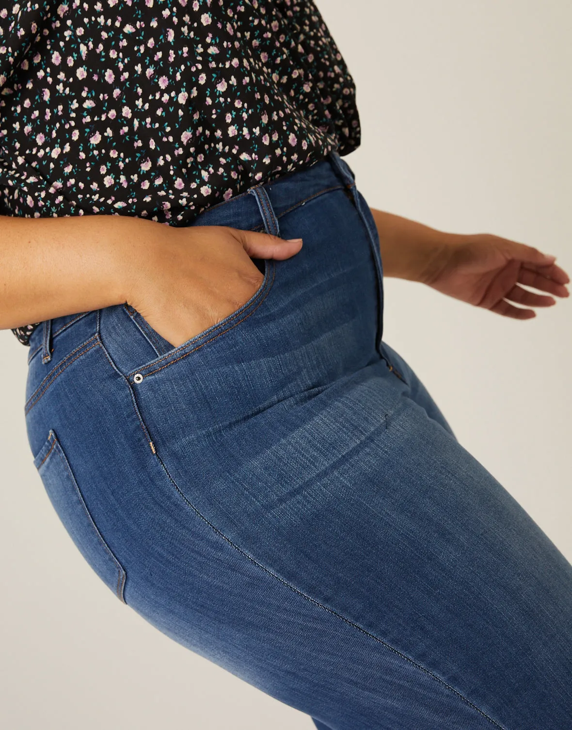 Plus Size Mid Rise Slim Boyfriend Jeans