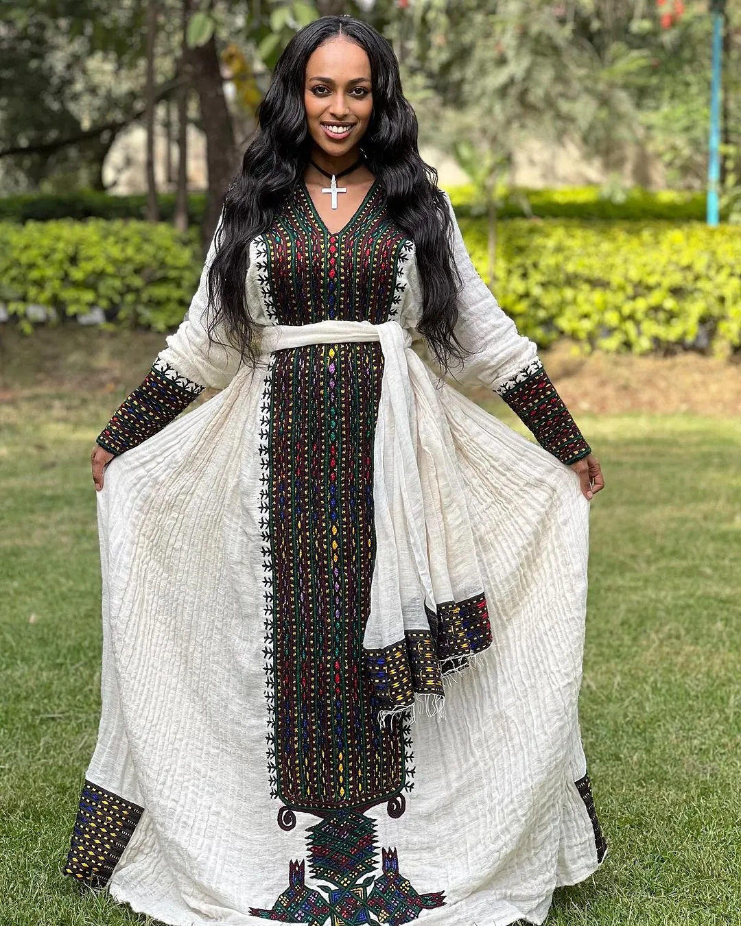 Royal Cultural Look with Traditional Ethiopian Dress: Exquisitely Embroidered Habesha Dress for Any Events Habesha Kemis