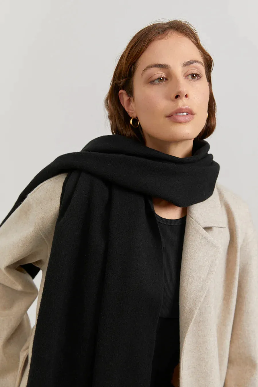 woven scarf - black